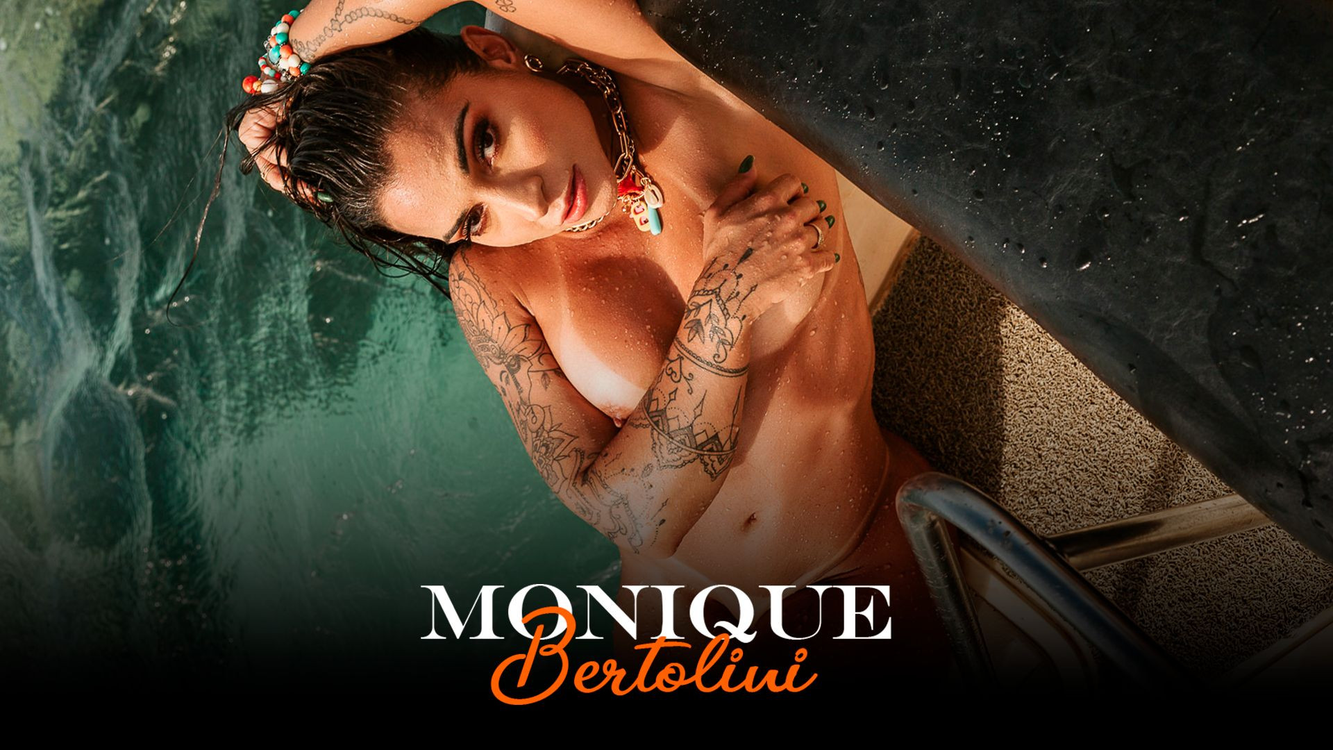 Bonus video: Dancing - Monique Bertolini